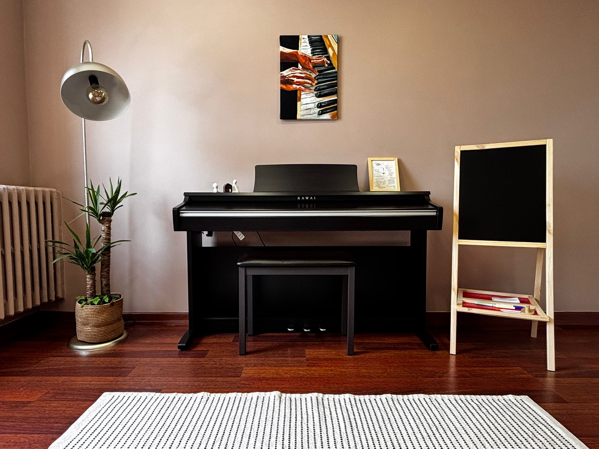 Nişantaşı Piyano Atölyesi ders odası - kuyruklu piyano